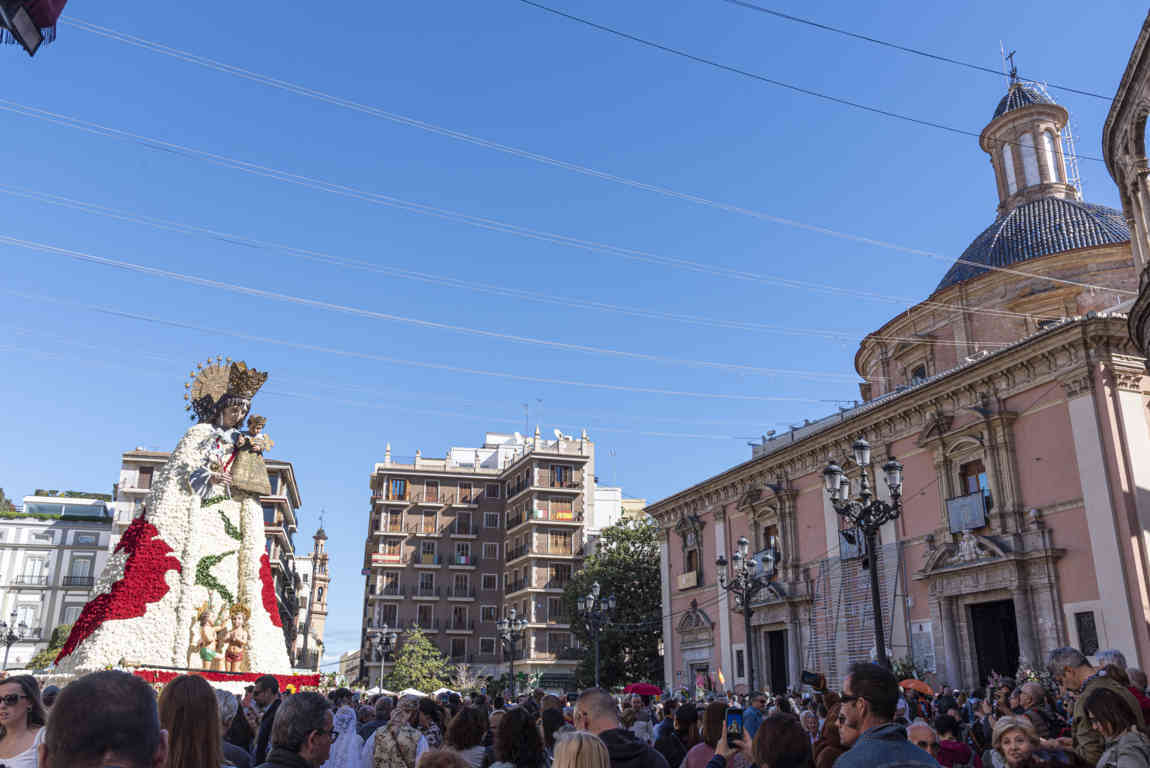 Valencia - fallas 2023 - ofrenda floral 01 .jpg
